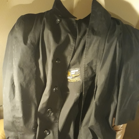 London Fog Trenchcoat - Picture 4 of 4